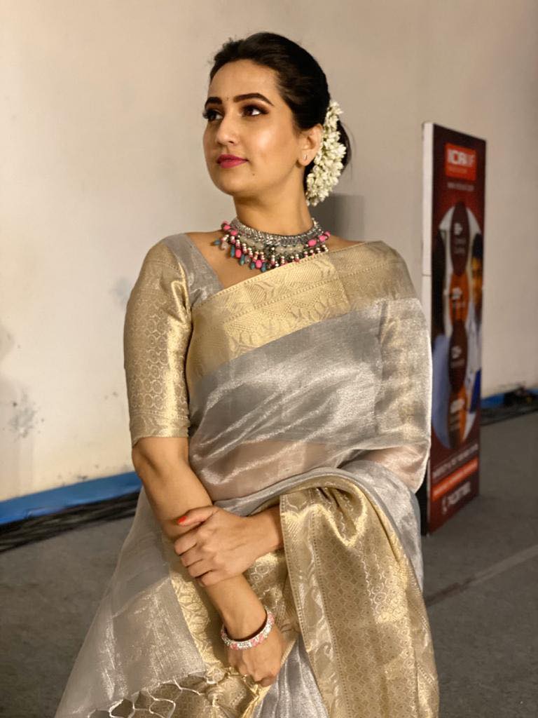 Indian Television Anchor Manjusha In Traditional Blue Saree